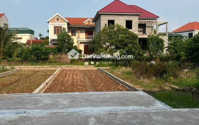 Bán đất Tân Tiến Văn Giang 54,3m² đường 9m, MT 4m vuông đẹp, giá hơn 2 tỷ hiếm